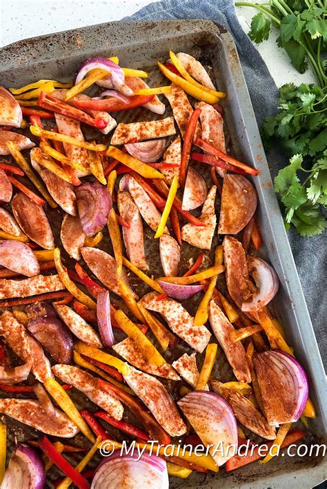 Healthy Chicken Fajitas with a Secret Ingredient for Perfect Flavor ...