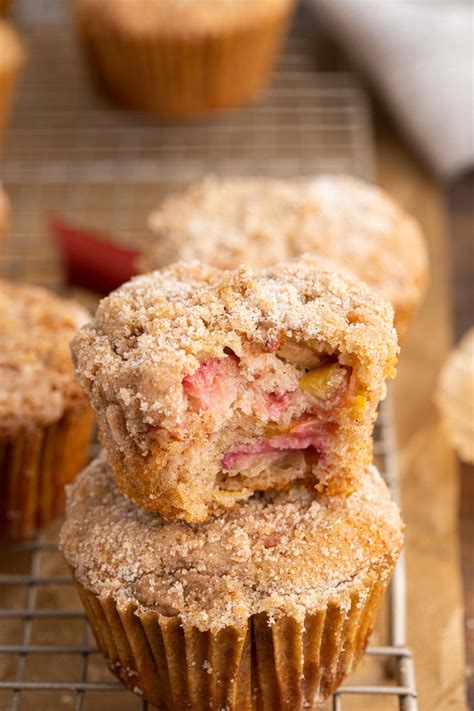 Easy Rhubarb Muffins Recipe - Dinner, then Dessert