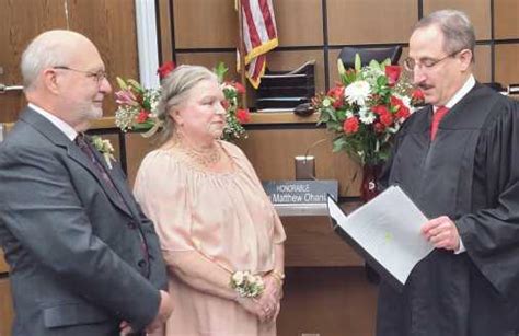 Municipal Court hosts Valentine's wedding day | Perrysburg Messenger ...