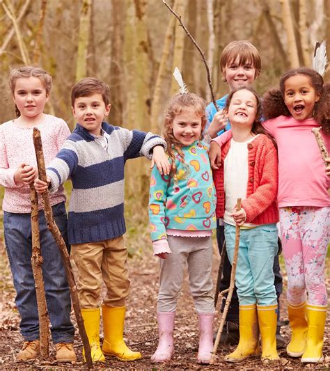 16 Best Kid-Friendly Songs With Lyrics