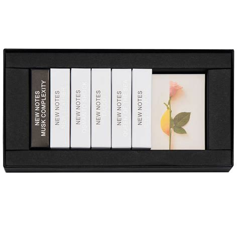 Discovery Kit Extraits de Parfum. 8 Proben x 2 ml mit Etui von New ...