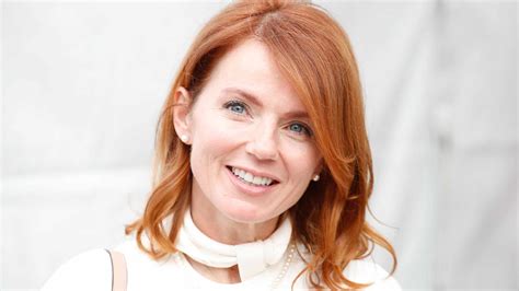 Geri halliwell gran turismo foto - Blackdragontours.com