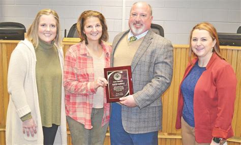Putnam teacher honored for 'making a difference' | Education | herald ...