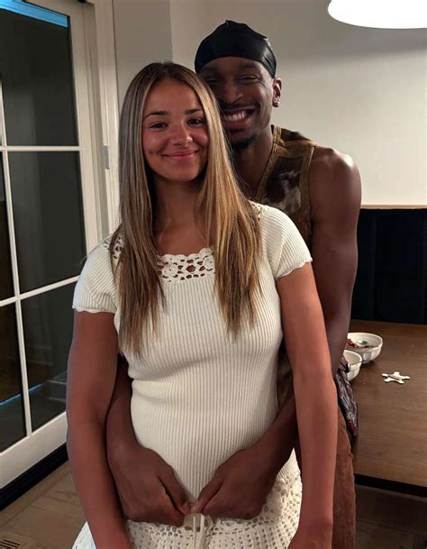 Shai Gilgeous-Alexander Cries While Thanking Wife Hailey in MVP Speech