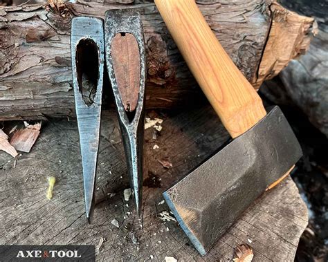 What Makes An Axe Good For Splitting Wood (Sizes and Shapes) | Axe & Tool
