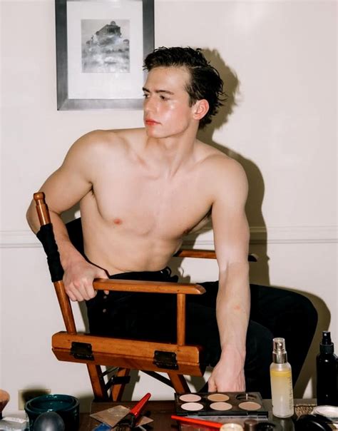 Bach Buquen | Famous men, Gorgeous men, Lucky blue smith