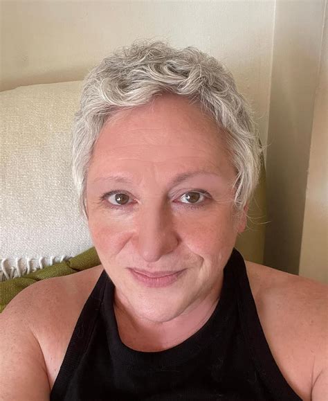 Liz Ross - Biography - IMDb