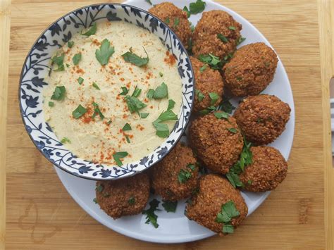 Spinach Falafel And Hummus Bowl at Christiana Shepherd blog