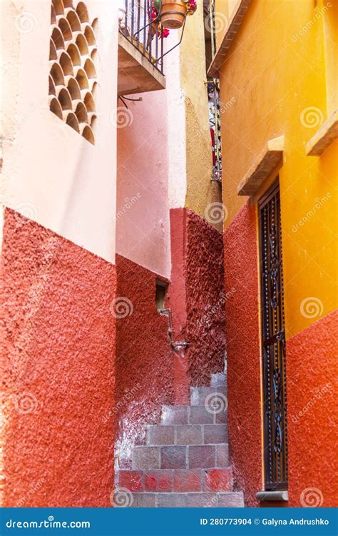 Callejón del beso foto de archivo. Imagen de calle, escaleras - 280773904