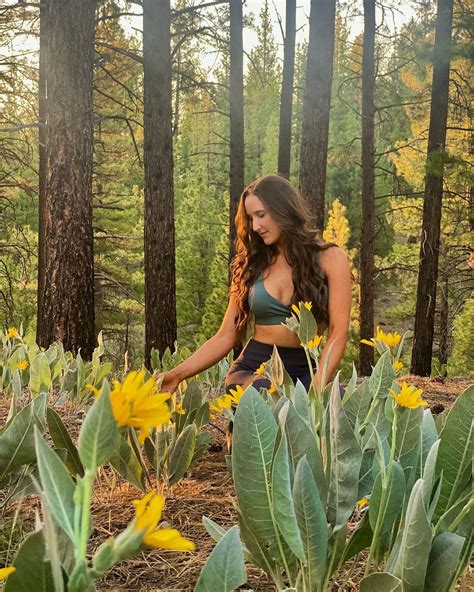 Off The Grid, Doc, Don’t Forget, Hannah, Straight, Photo And Video, Trending, Flowers, Quick