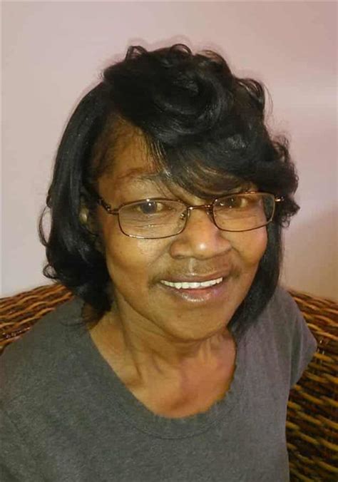 Linda McCain — Pollock-Randall Funeral Home - Port Huron, MI