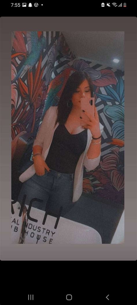 If someone wants to jerk off to my sister dm me no limits | Scrolller