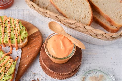 Sriracha Mayo Recipe | Addictedtoallthingspretty