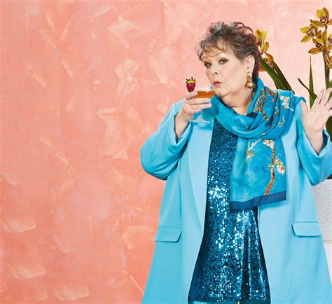 THE GOVERNESS GOES glamorous | New Idea - lifestyle - Read this story ...