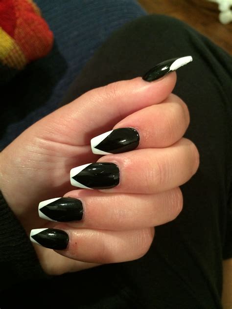 Black And White Nail Designs at Julia Belcher blog