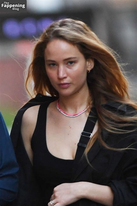 Jennifer Lawrence Hot (8 Photos) | #TheFappening
