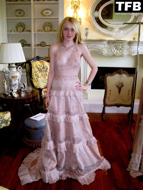Dakota Fanning Sexy Nude Collection (47 Photos) | PinayFlixx Mega Leaks