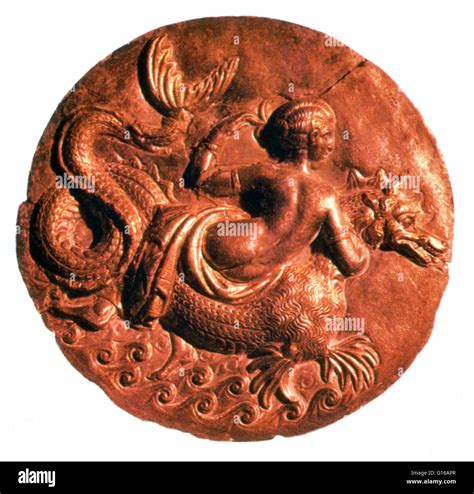 Sirens of the sea sculpture hi-res stock photography and images - Alamy