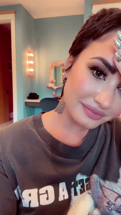 Demi Lovato Cuts On Face