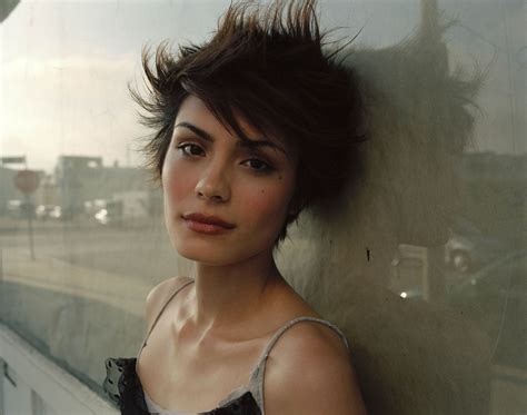 Shannyn Sossamon Pictures in an Infinite Scroll - 36 Pictures