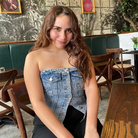 Monica Contreras | -Mientras uno este vivo uno debe amar lo más que ...