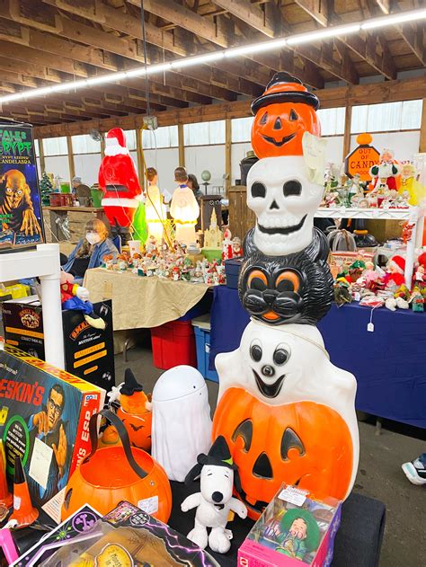 The Comeback of Vintage Blow Mold Halloween & Christmas Decorations ...