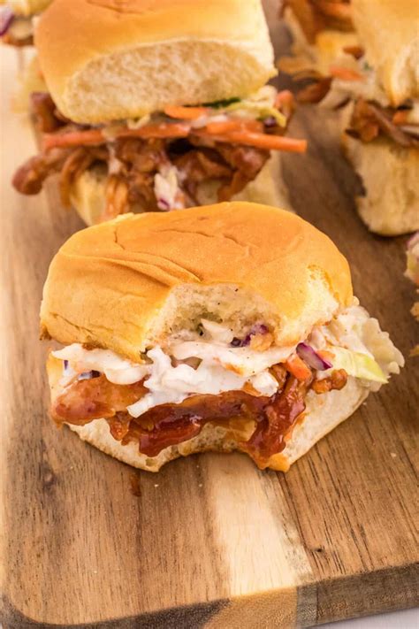 BBQ Chicken Sliders - Sweet Cs Designs