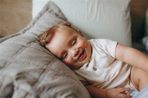 Baby Smiling In Sleep Photos, Download The BEST Free Baby Smiling In ...