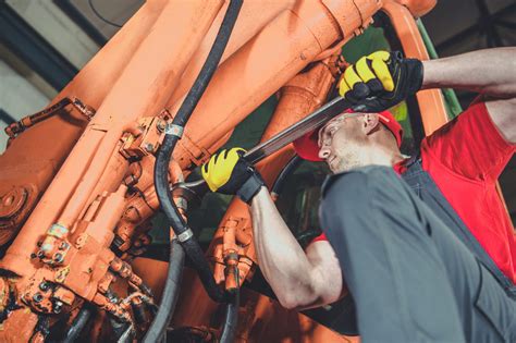 How Important is Heavy Equipment Maintenance and Repair?