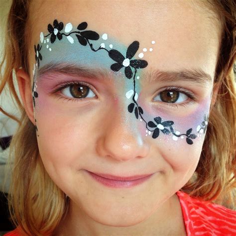 Flower Face Painting