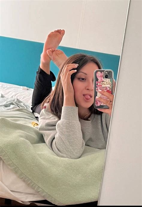 Do u want to lick those feet? : r/VIPFeet