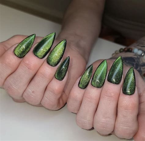 40 Cat-Eye Nails with Ideas to Inspire You - Parade