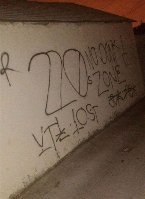 Rollin 20 Crips .. the no donk zone its for the Mexicans. : r/CaliBanging