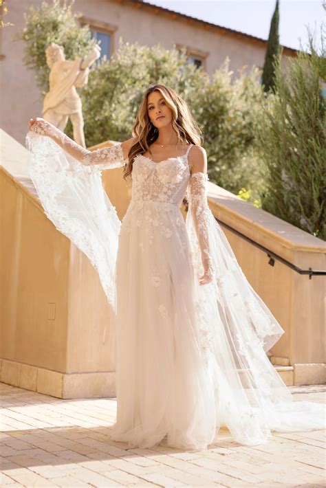 Autumn Leaves Wedding Dresses