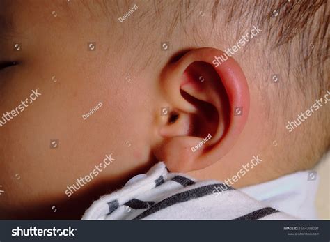 19 Sucking Blister Baby Images, Stock Photos & Vectors | Shutterstock