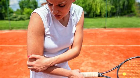 La epicondilitis lateral o codo de tenista: cómo prevenirla y tratarla ...