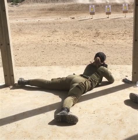 김짤닷컴 - 이스라엘 유명 OnlyFans 모델 근황 ㄷㄷㄷㄷㄷ