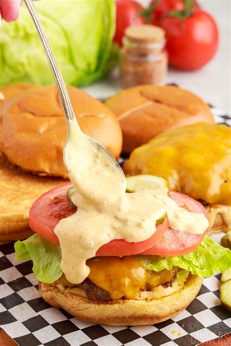How To Make Perfect Cast Iron Skillet Burgers - Family Dinners
