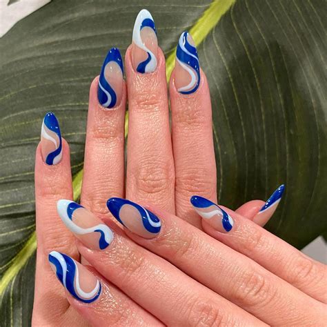 31 Trending Abstract Nail Art Designs - Ak Pal Kitchen