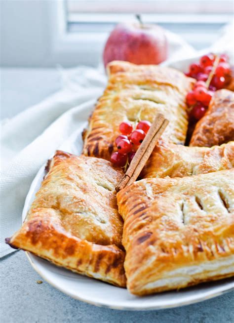 Easy apple hand pies with puff pastry | Recipe | Apple puff pastry ...
