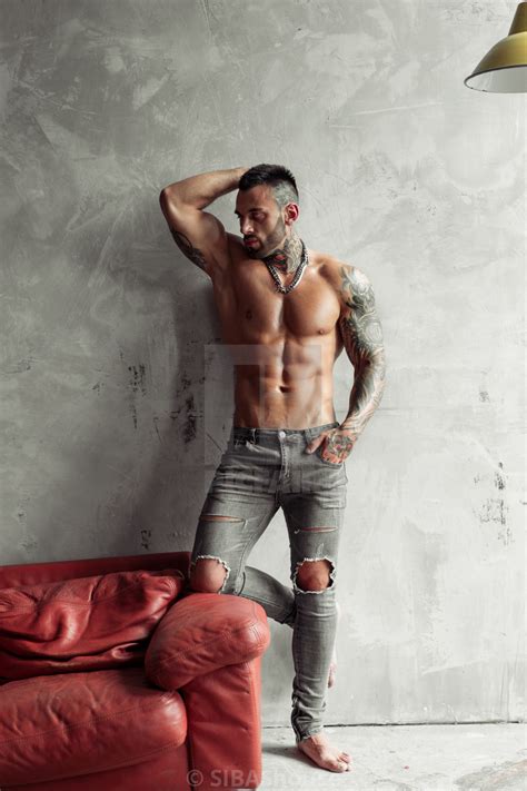 Hot nude male models - dikicrazy