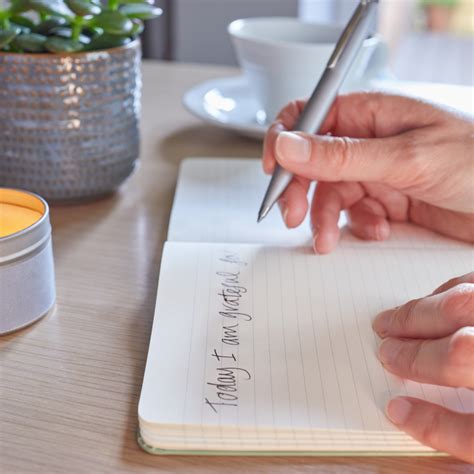 How to Tell if You’re an INFJ vs. ISFJ | So Syncd - Personality Dating