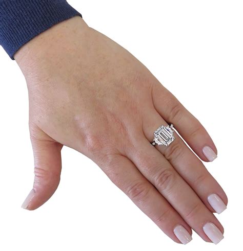 The Origin Of the Engagement Ring & How To Set A Budget For An Engagement Ring | Buy diamond ...
