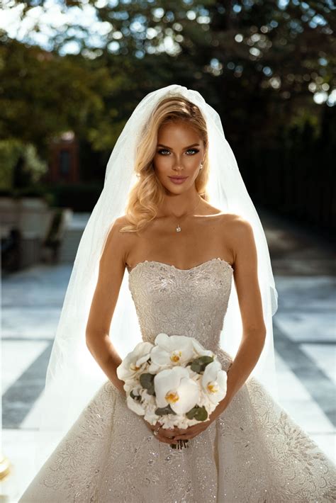 July – LOOK IN COUTURE