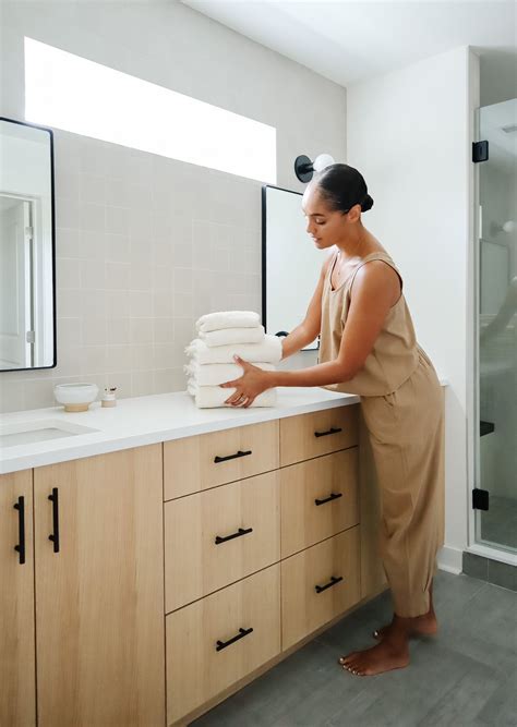 How to Wash Towels: Keep Your Towels Clean and Fluffy - The Loomia