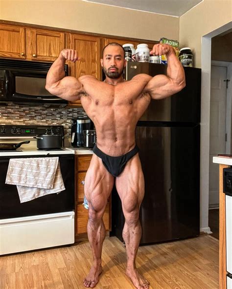 Eric Abelon, 8 weeks out, still photos. Current 207 lbs, weight cap 192 ...
