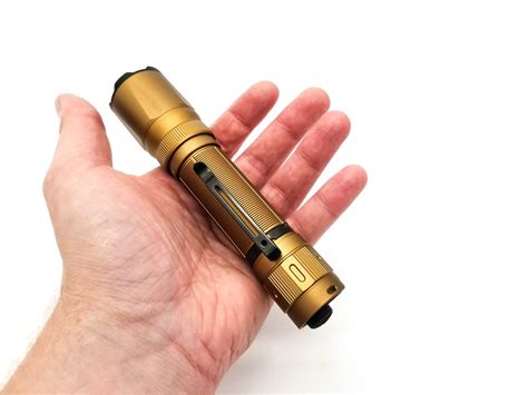 Fenix TK20R UE review | Tactical light with 2,800 lumens | 1Lumen.com