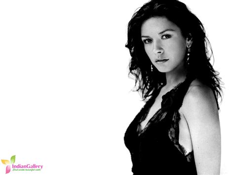 Catherine Zeta Jones Hot Pictures - Celebrity Gallery
