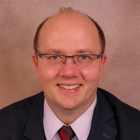 Über mich – Deutsche Wirtschaftsgespräche UG