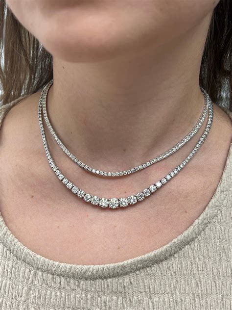 15CT Graduated Diamond Tennis Necklace 14K White Gold For Sale at 1stDibs